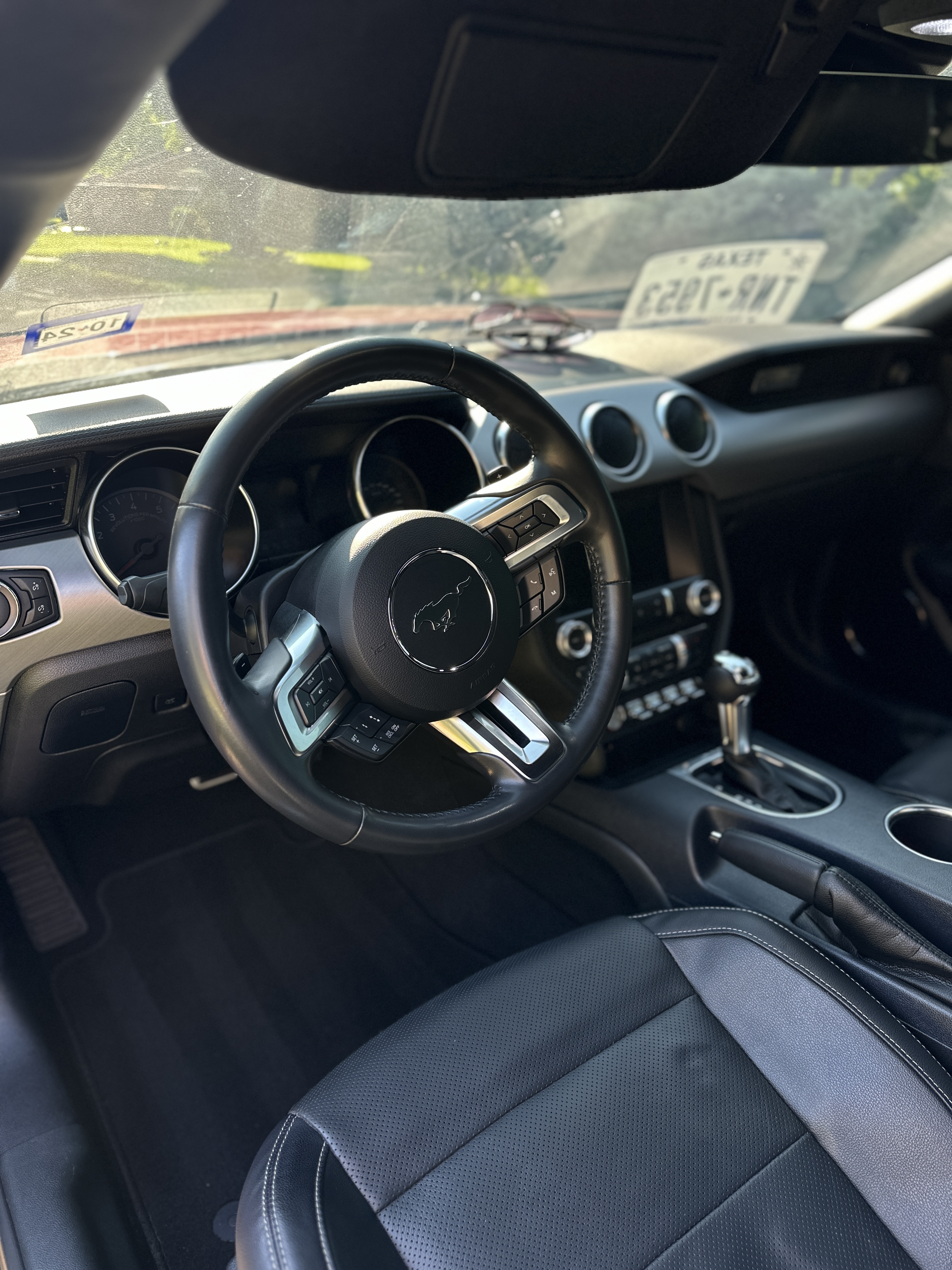 Detailing showcase photo